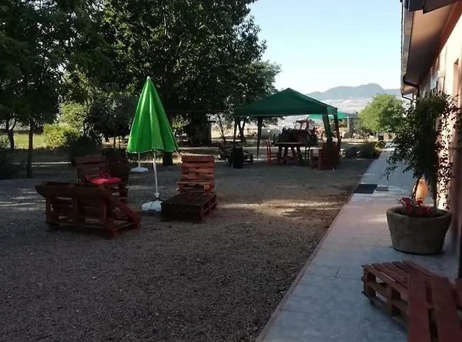 Alloggio per agriturismo Rupe Delle Sorbe *