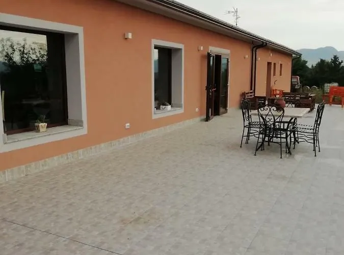 Rupe Delle Sorbe Alloggio per agriturismo *